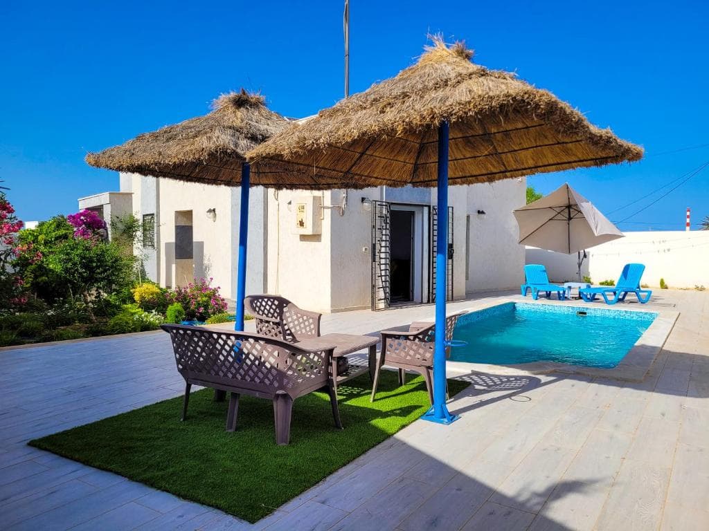 Djerba – Midoun Villa Naima S+2 avec piscine 